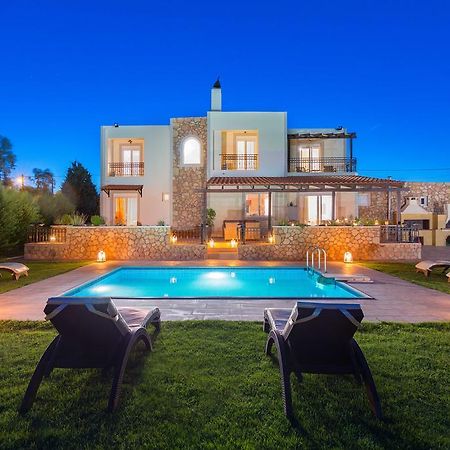Marysol Luxury Villa ゲンナジー エクステリア 写真