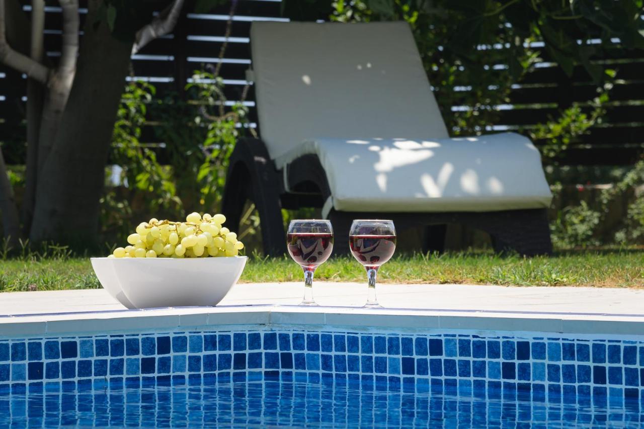 Marysol Luxury Villa ゲンナジー エクステリア 写真