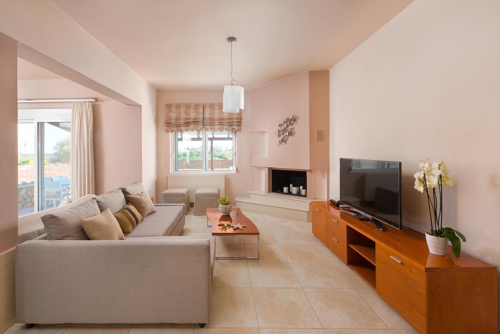 Marysol Luxury Villa ゲンナジー エクステリア 写真