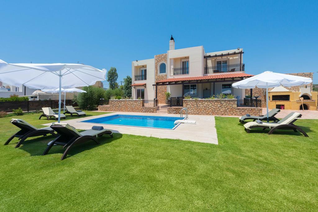 Marysol Luxury Villa ゲンナジー エクステリア 写真