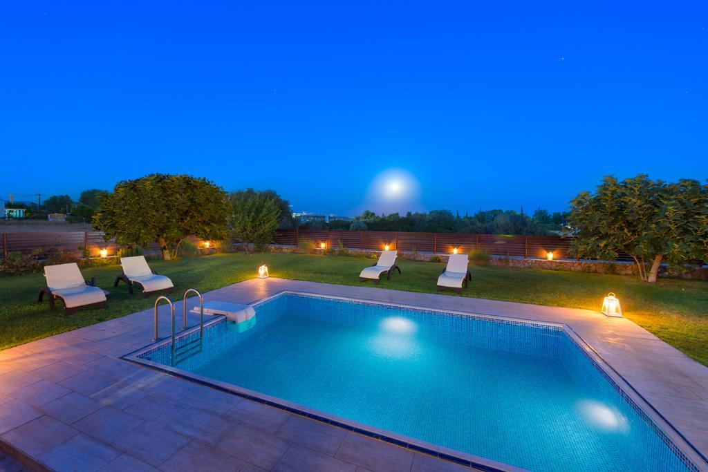 Marysol Luxury Villa ゲンナジー エクステリア 写真