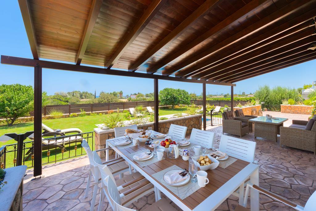 Marysol Luxury Villa ゲンナジー エクステリア 写真